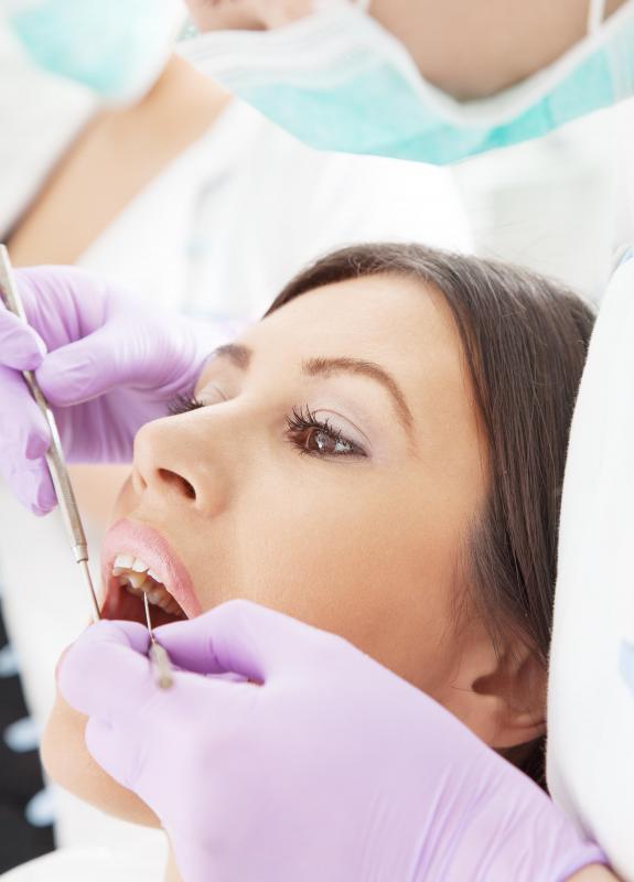 An oral surgeon must complete 4 years of dental school.