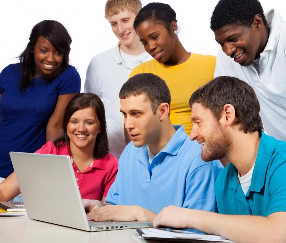 An Italian tutor in school might hold group sessions.