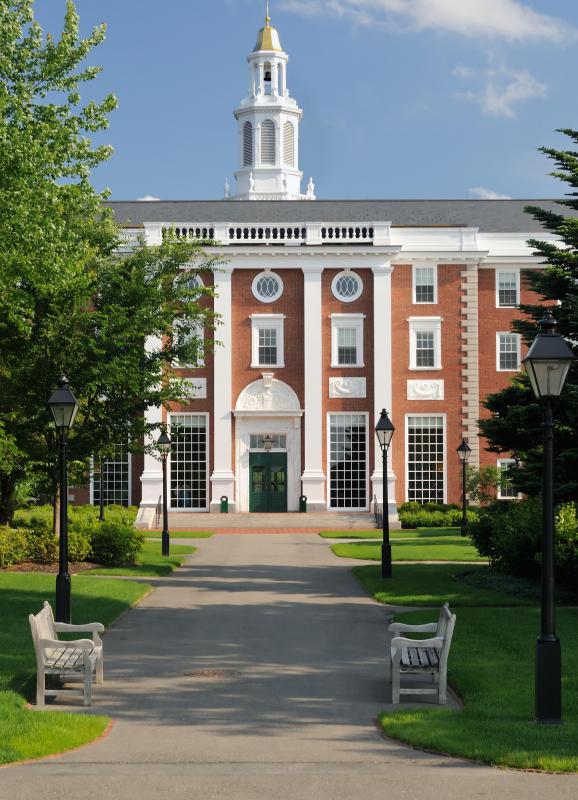 Harvard University became the first institution of higher learning in the United States in 1636.