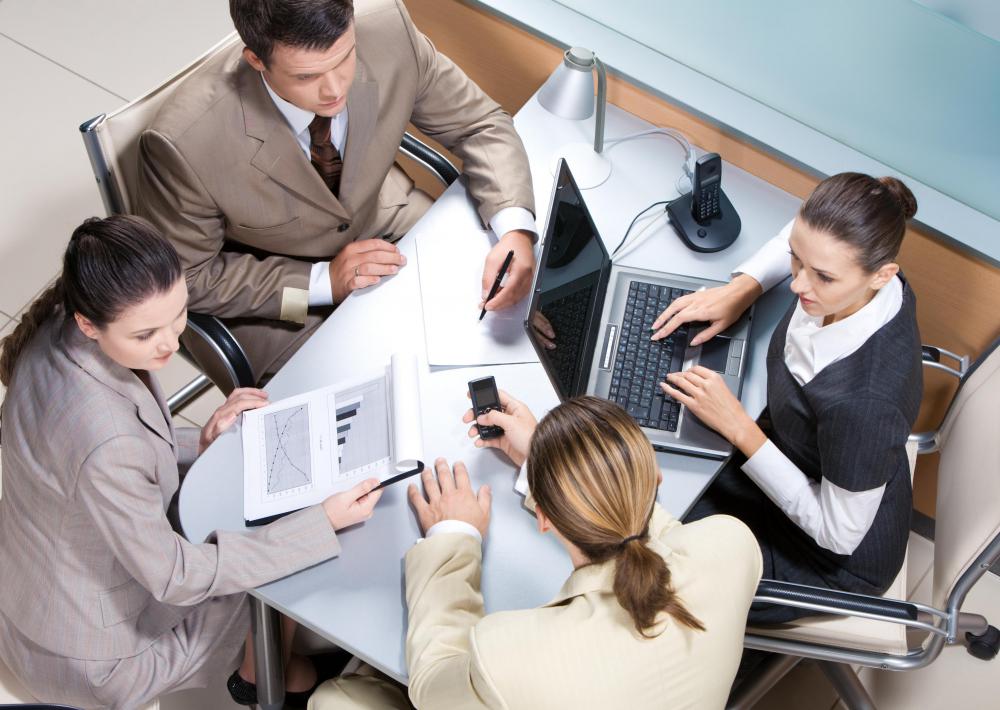 Small business owners can take a one-day business strategy training course to learn how to write a strategic plan.