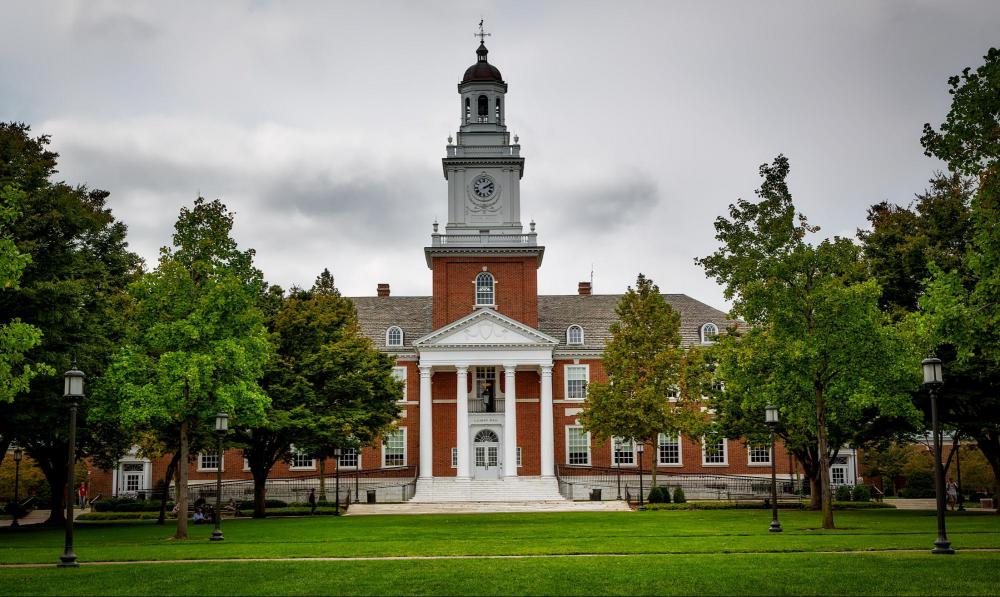 A course of study at a college or university will involve mandatory classes.