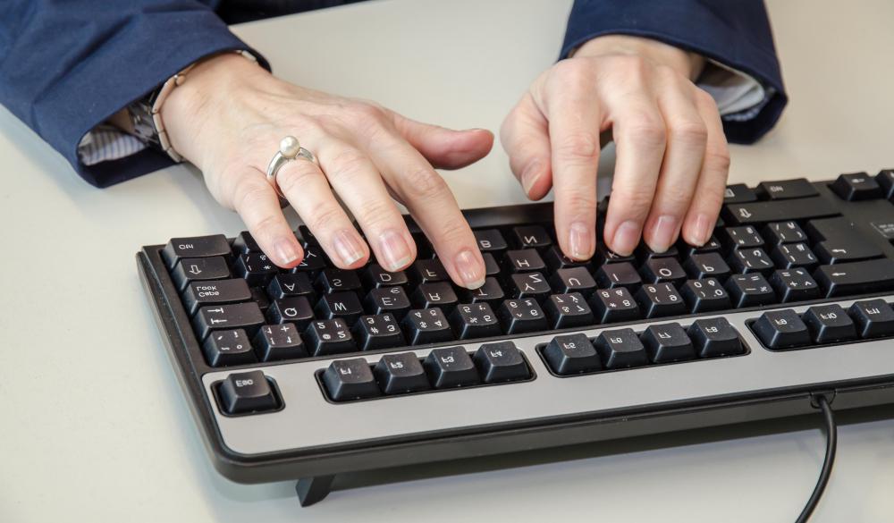 Most secretaries have to have good typing skills.