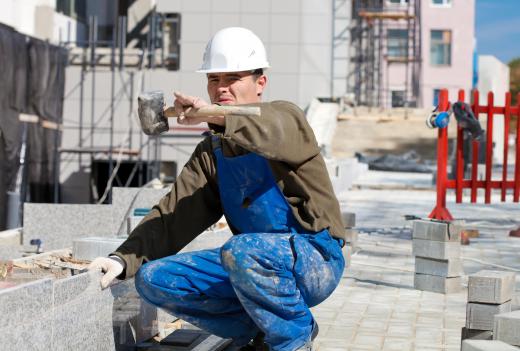 A mechanical estimator may work as a construction worker or manual laborer.