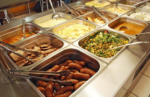 A dietitian may advise against eating at buffets, which may tempt an individual to over-eat.