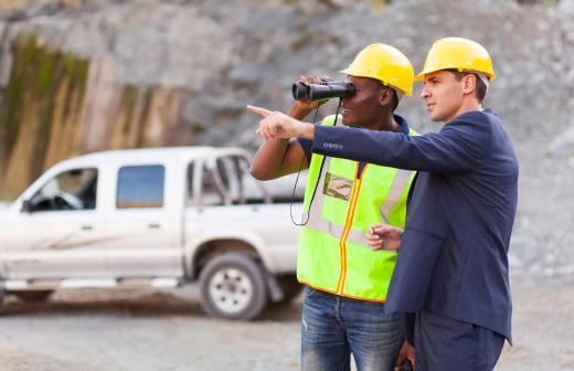 The smart supervisor delegates some work at project sites.