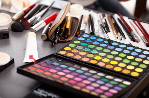 A good makeup artist should have an array of eyeshadow colors.