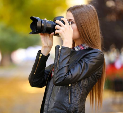 Photography lecturers may teach students about any of the various aspects of photography, including taking photos, using cameras and processing images.