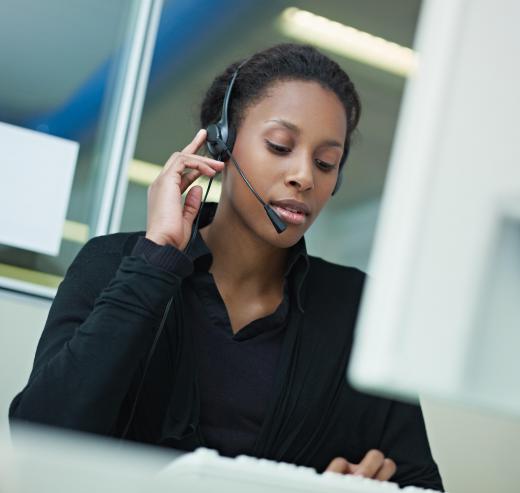 Experience working in a call center may be ideal for a person wanting to become a gate agent.