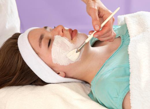 A cosmetic dermatology nurse may provide chemical peel treatments for patients.